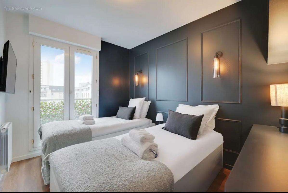 Appartement à CHARENTON-LE-PONT