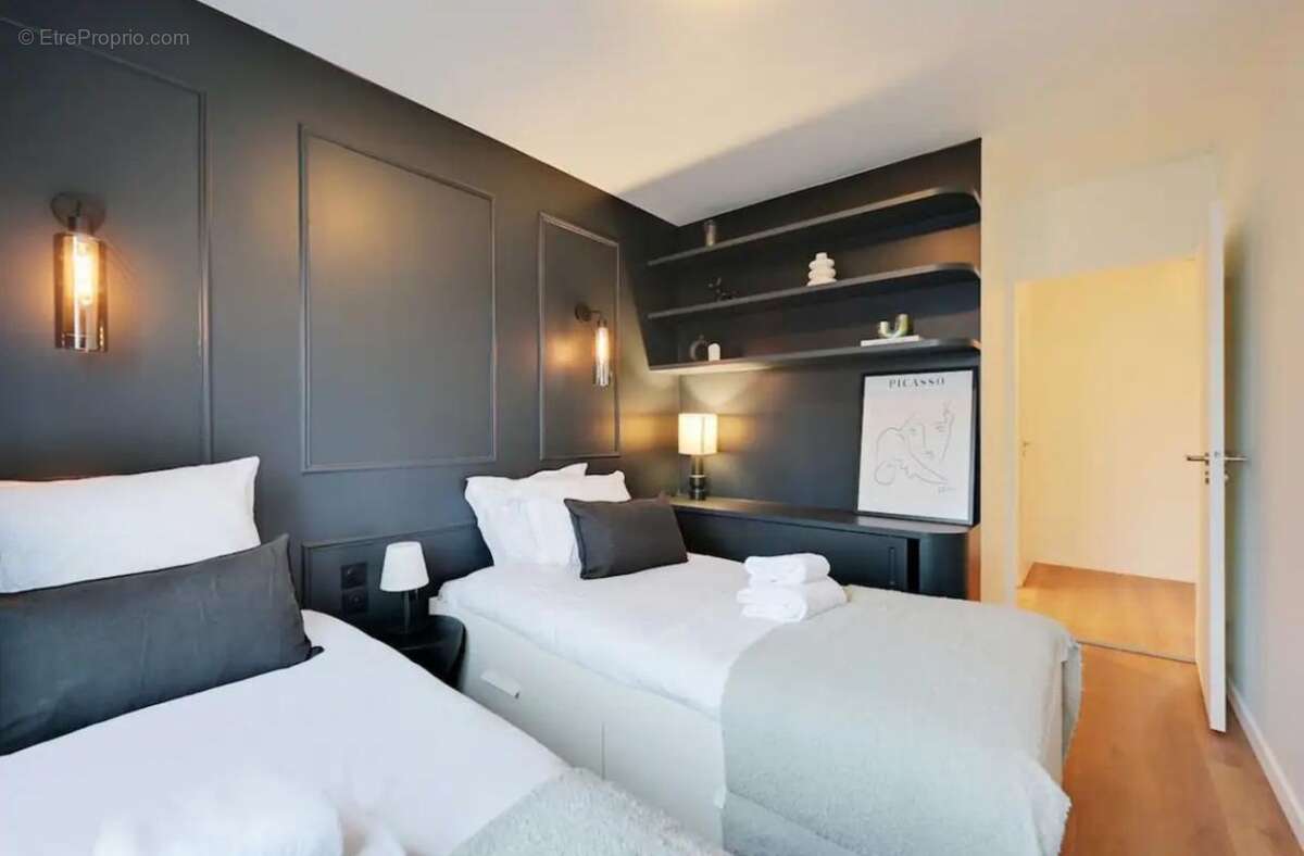 Appartement à CHARENTON-LE-PONT