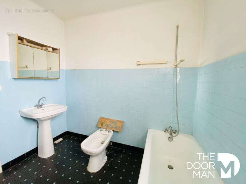 Maison à SAINT-MACAIRE-EN-MAUGES