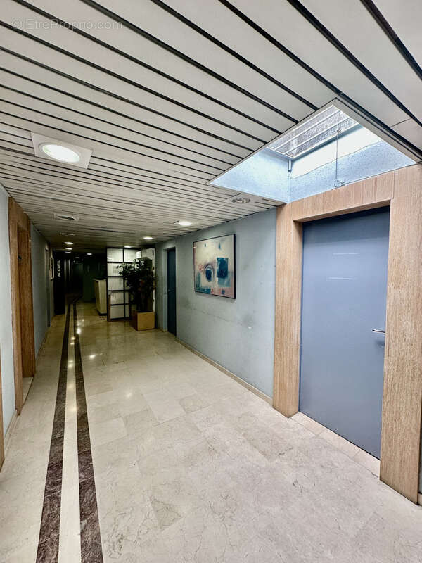 Commerce à MARSEILLE-13E