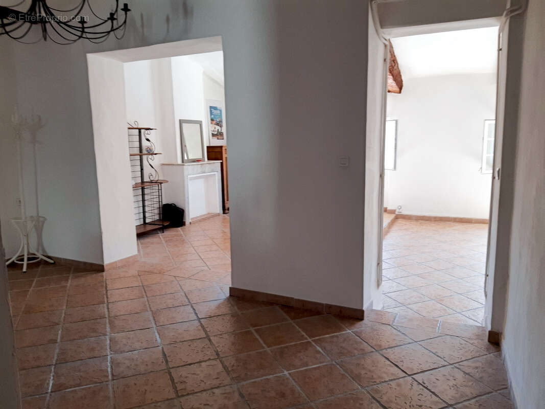 Appartement à HYERES