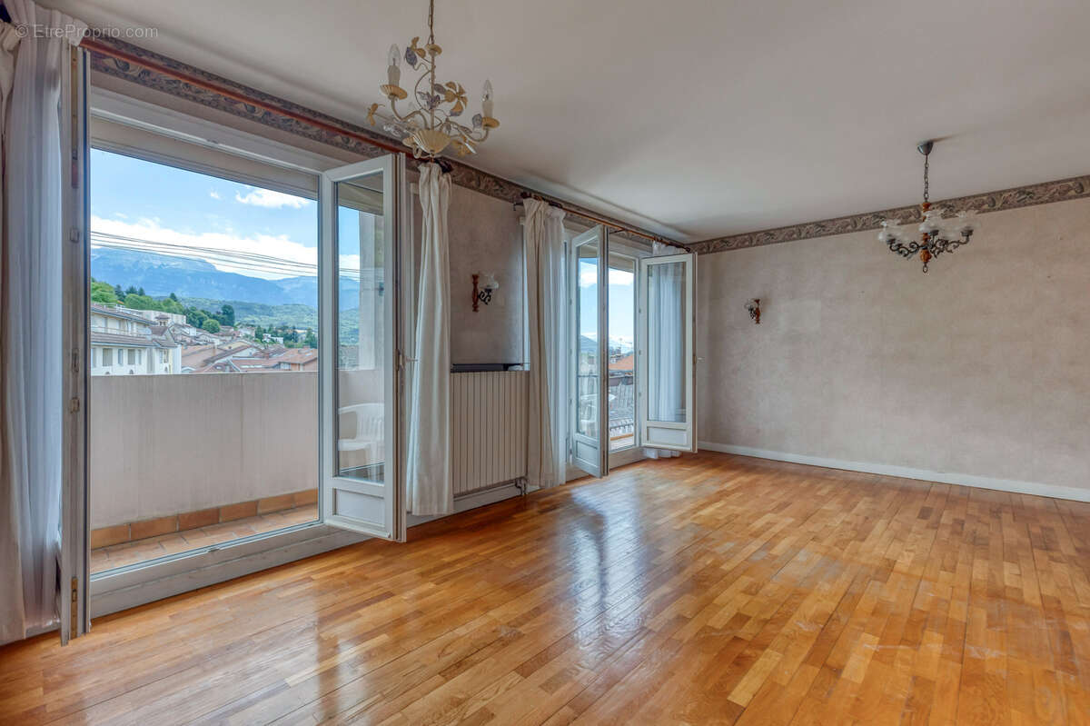 Appartement à VOIRON