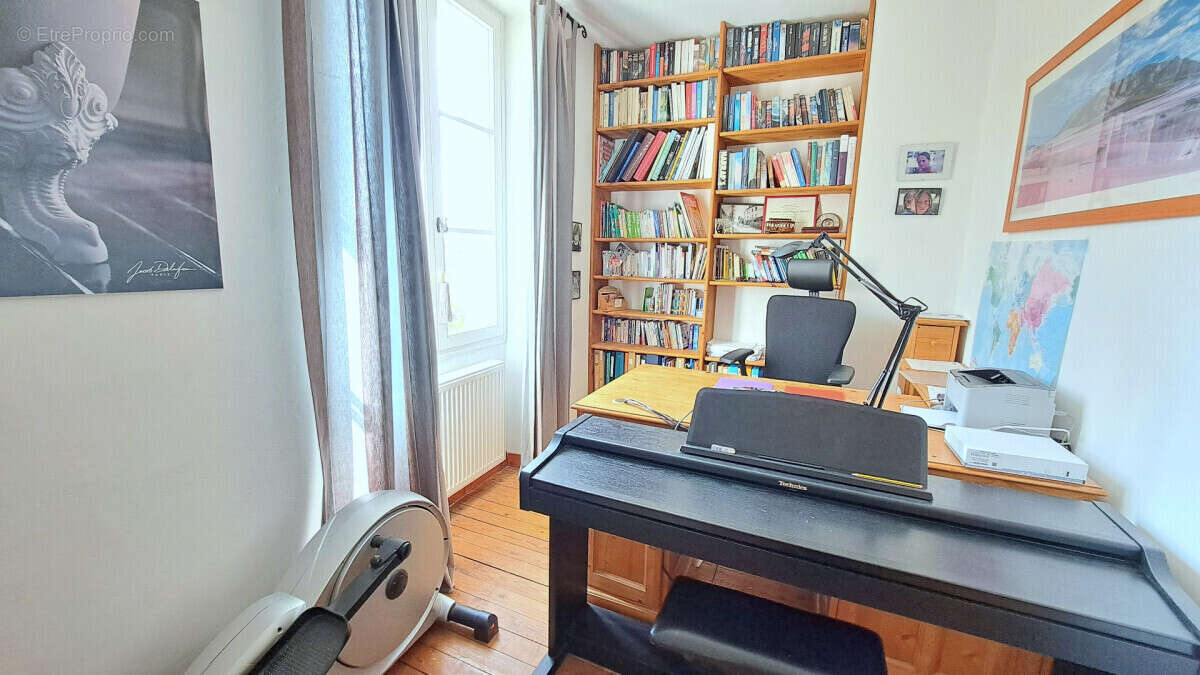 Maison à AUVERS-SUR-OISE