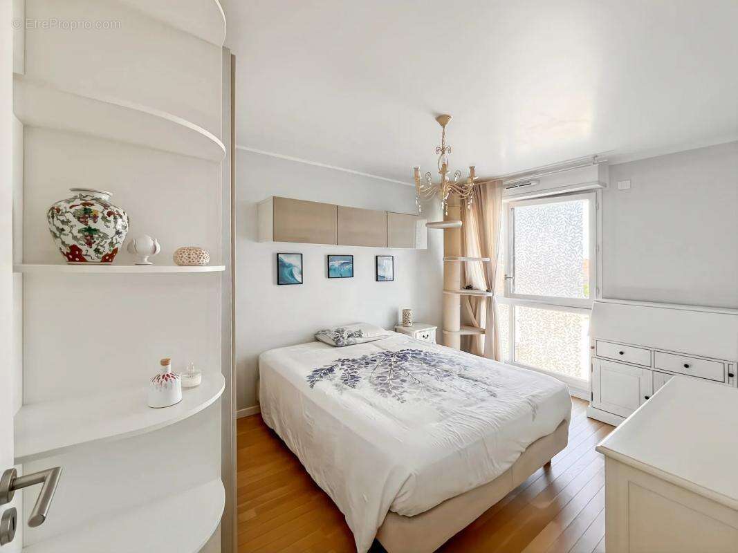 Appartement à COLOMBES