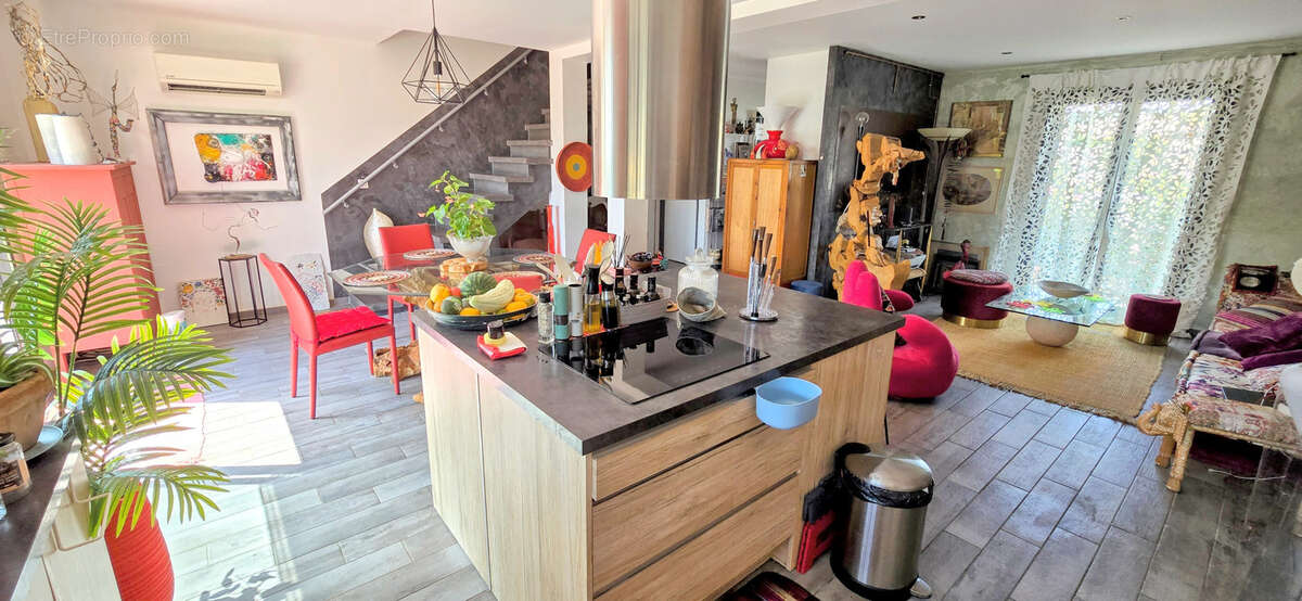 Maison à PORTEL-DES-CORBIERES