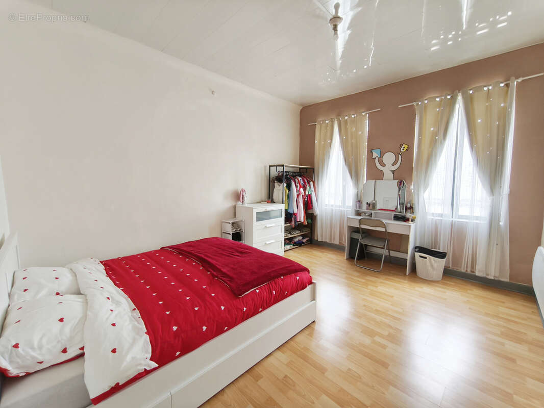 Maison à CONDE-SUR-L&#039;ESCAUT