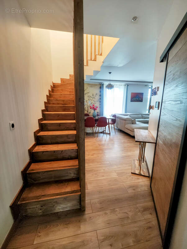 Appartement à PERTHES