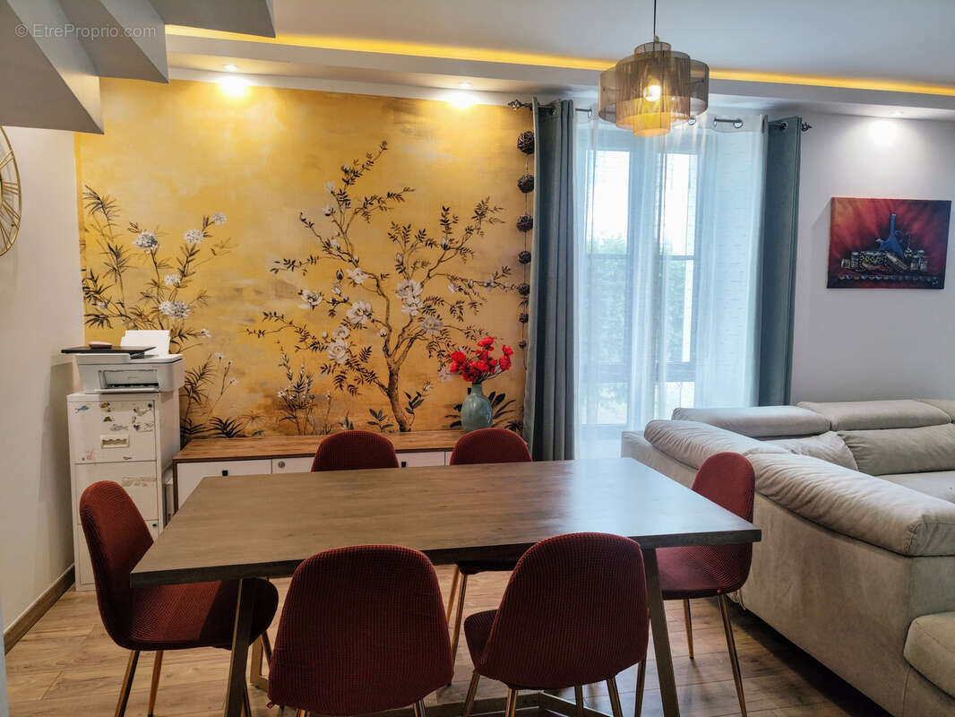 Appartement à PERTHES