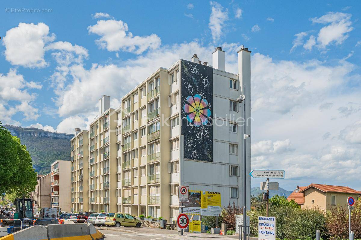 Appartement à FONTAINE