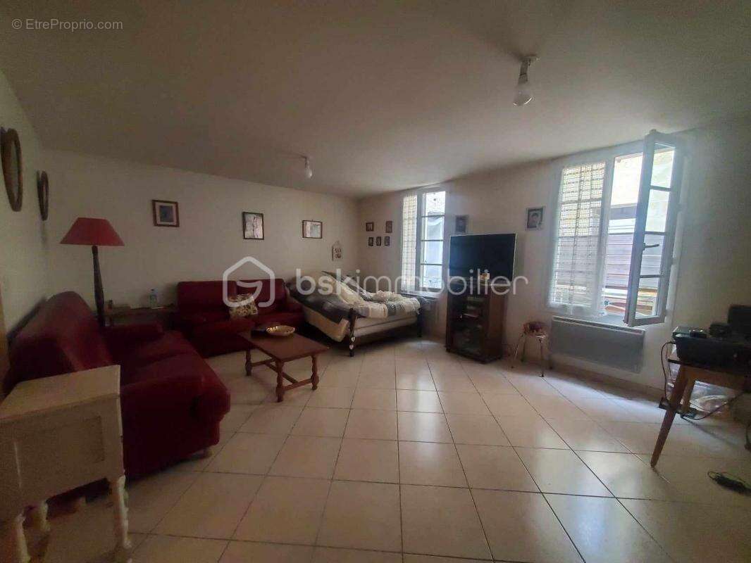 Maison à CASTILLON-LA-BATAILLE