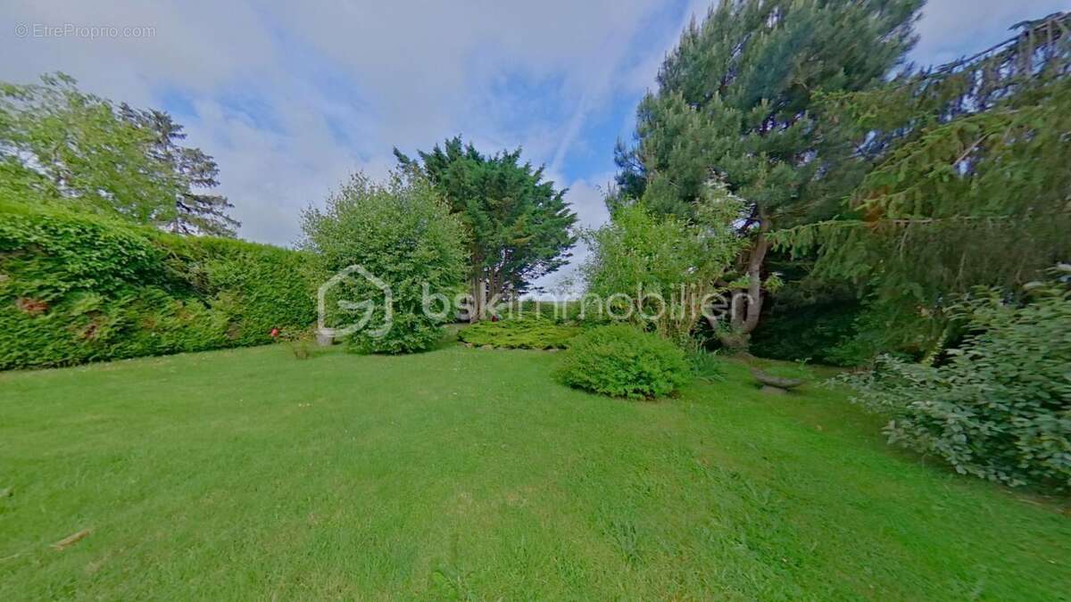 Maison à PONT-SUR-YONNE