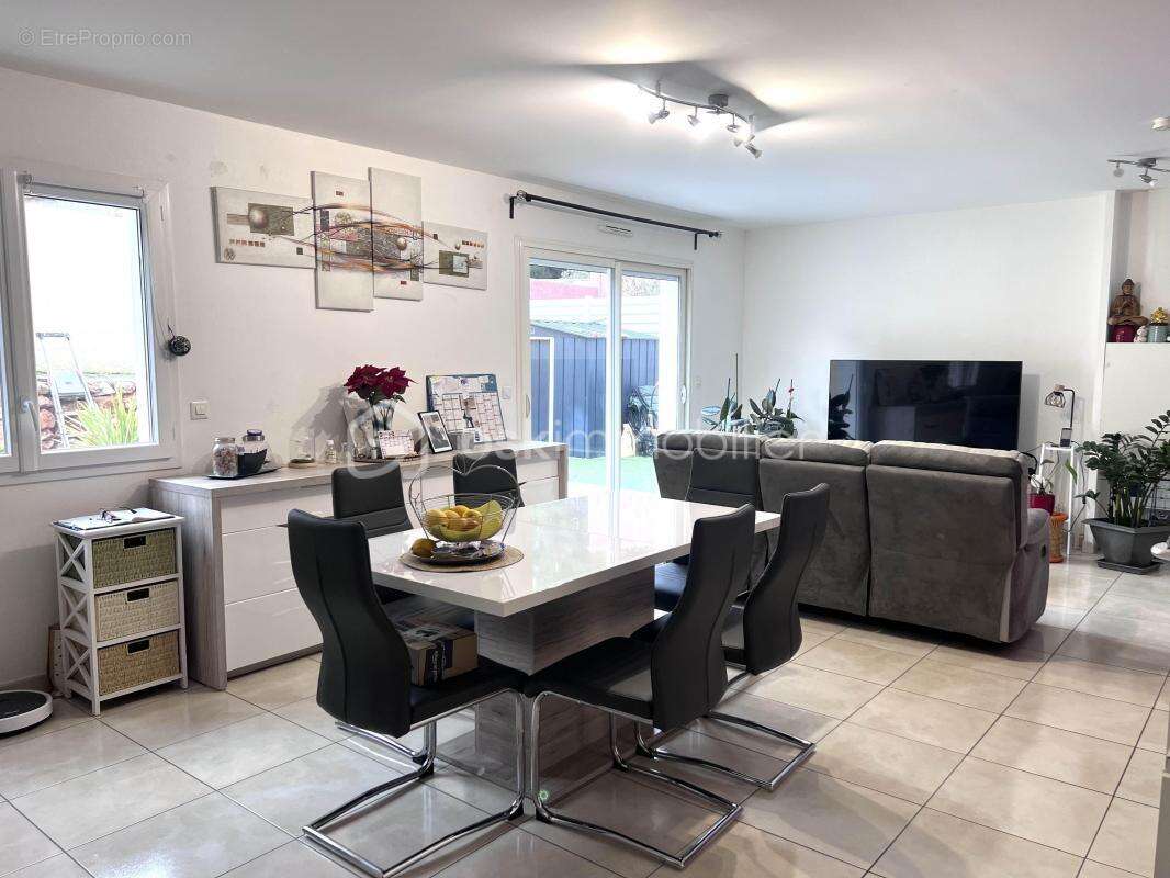 Maison à FRONTIGNAN