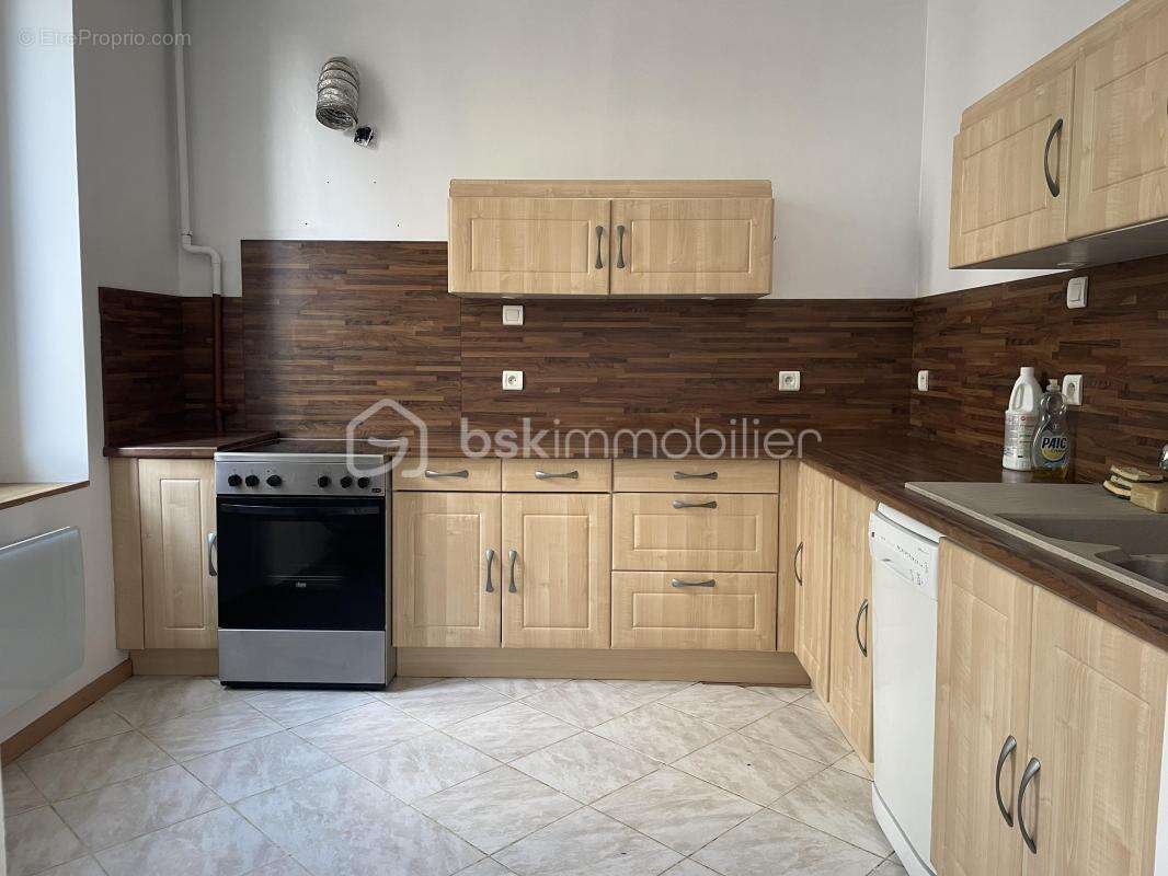 Maison à LIGNY-LE-CHATEL