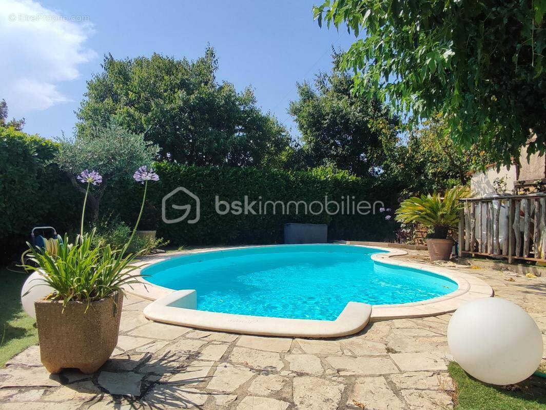 Maison à CHATEAUNEUF-DU-RHONE