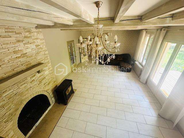 Maison à BONNEUIL-MATOURS