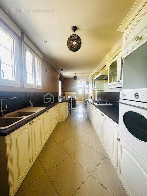 Maison à BONNEUIL-MATOURS