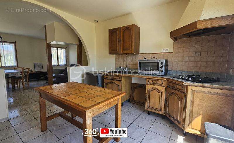 Maison à SAINT-DENIS-LES-PONTS