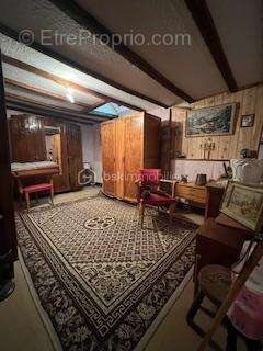 Maison à LES ORMES-SUR-VOULZIE