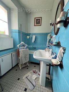 Maison à LES ORMES-SUR-VOULZIE