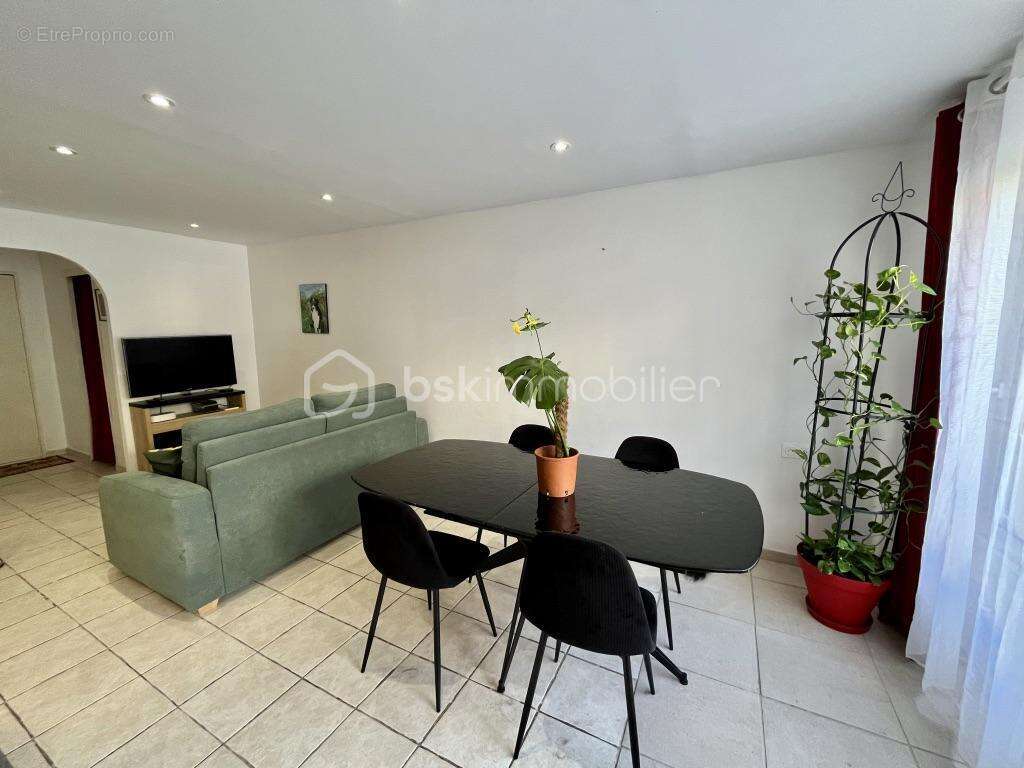 Appartement à DRAGUIGNAN