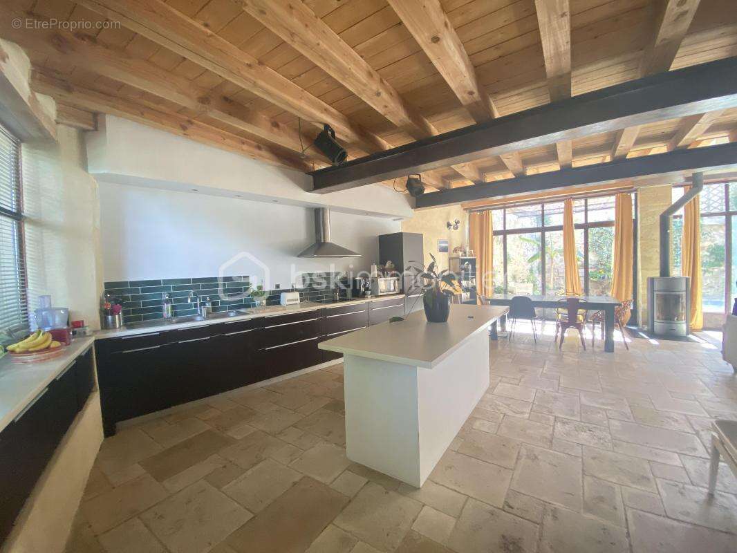 Maison à SAINT-CANNAT