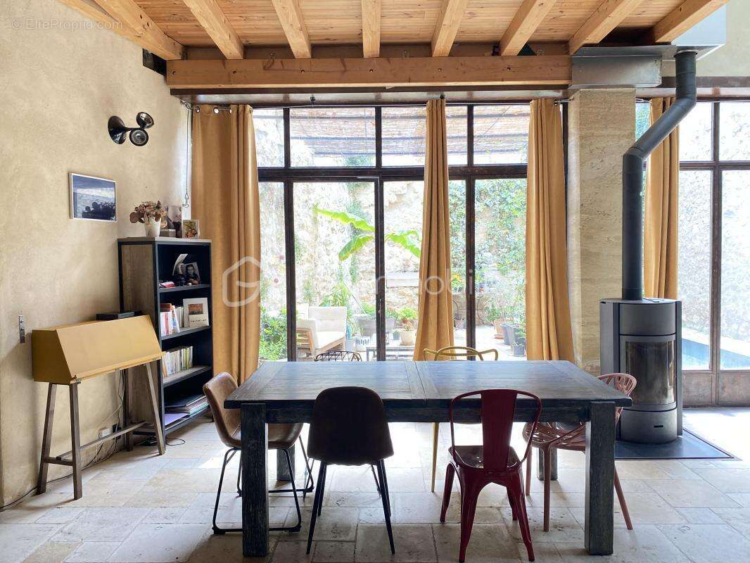 Maison à SAINT-CANNAT