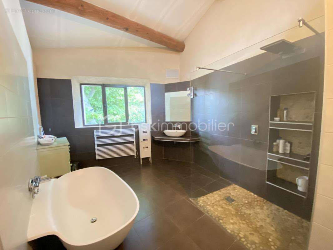 Maison à SAINT-CANNAT