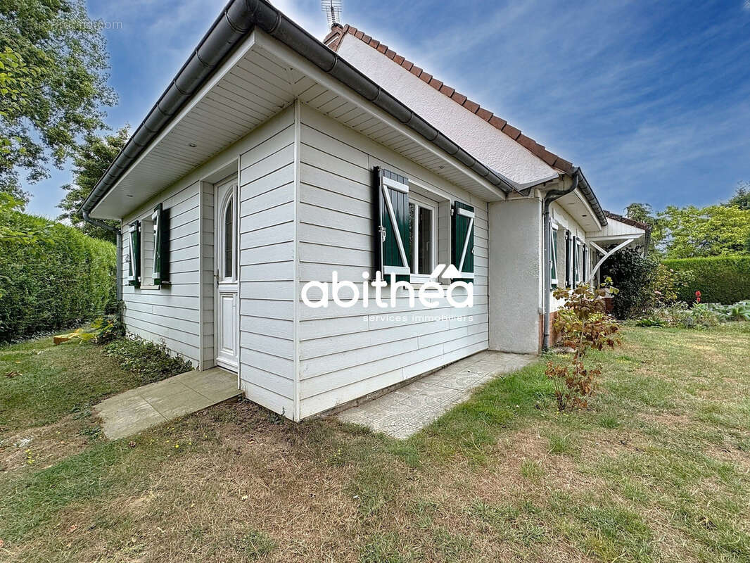 Maison à IZEL-LES-HAMEAUX