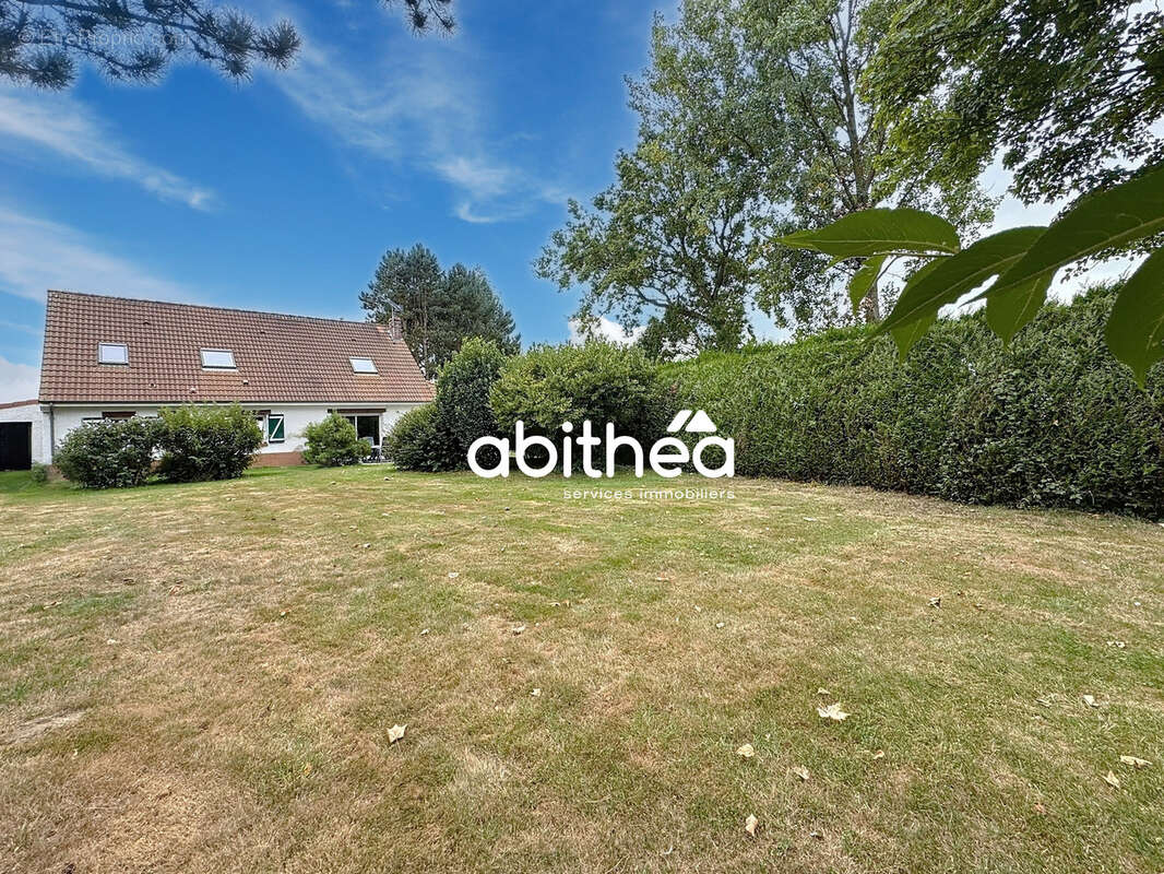 Maison à IZEL-LES-HAMEAUX