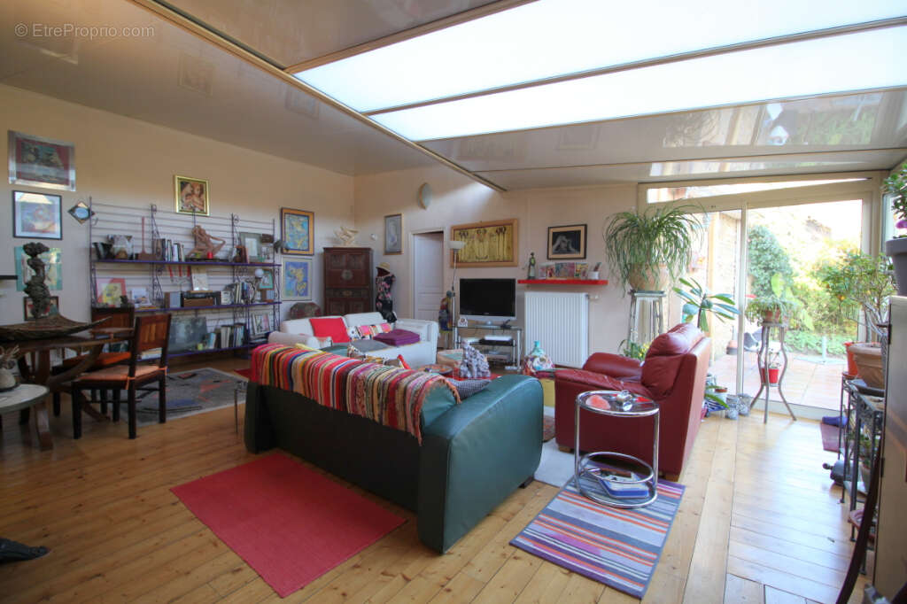 Maison à BONNETABLE