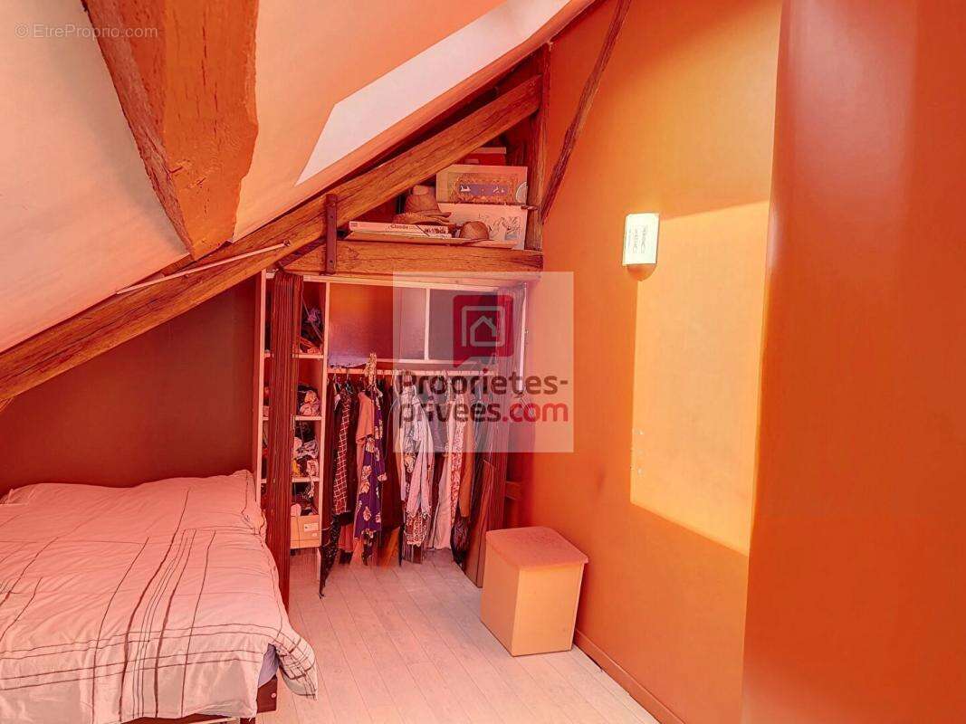 Maison à LE PERRAY-EN-YVELINES