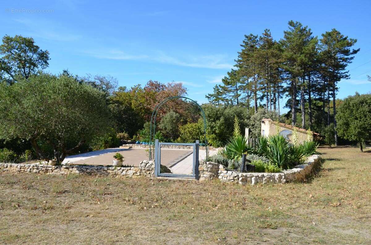 Maison à MALATAVERNE