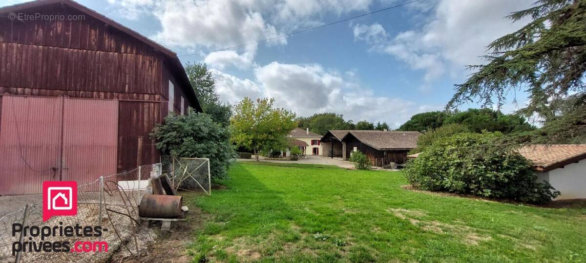 Maison à GRATELOUP-SAINT-GAYRAND