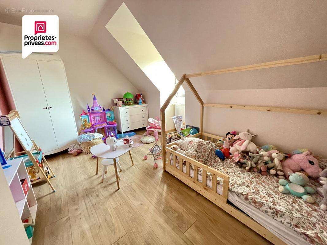 Maison à BERCHERES-SUR-VESGRE