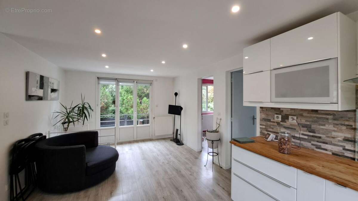 Maison à LEVIS-SAINT-NOM