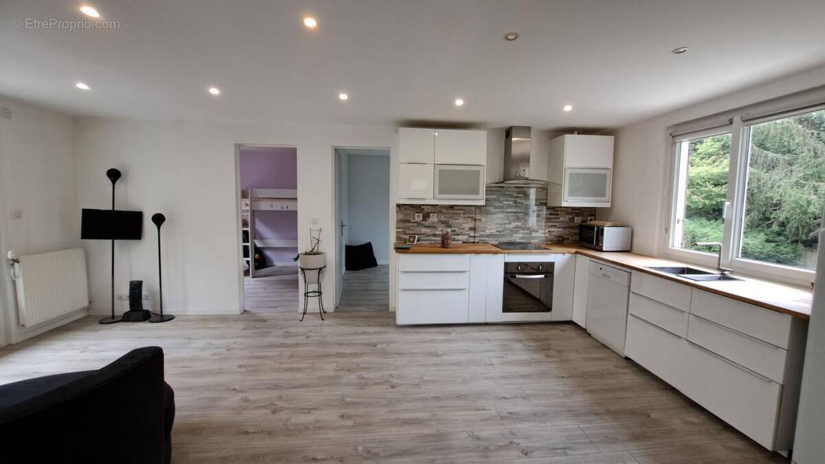 Maison à LEVIS-SAINT-NOM