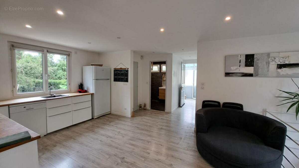 Maison à LEVIS-SAINT-NOM