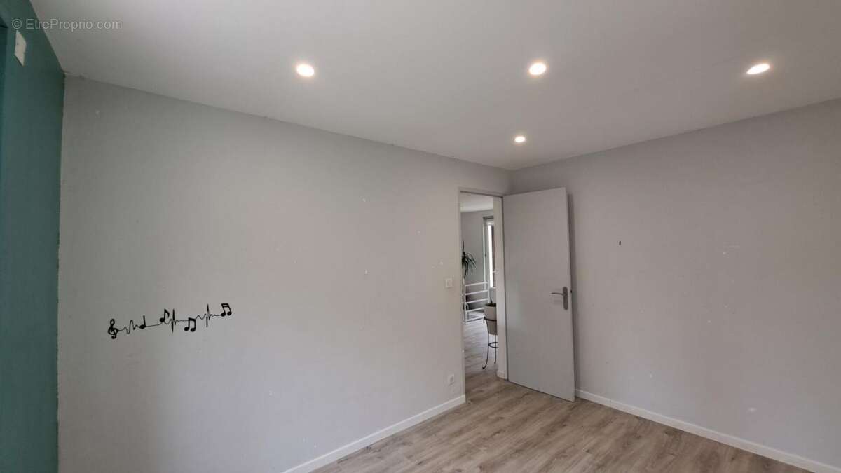 Maison à LEVIS-SAINT-NOM