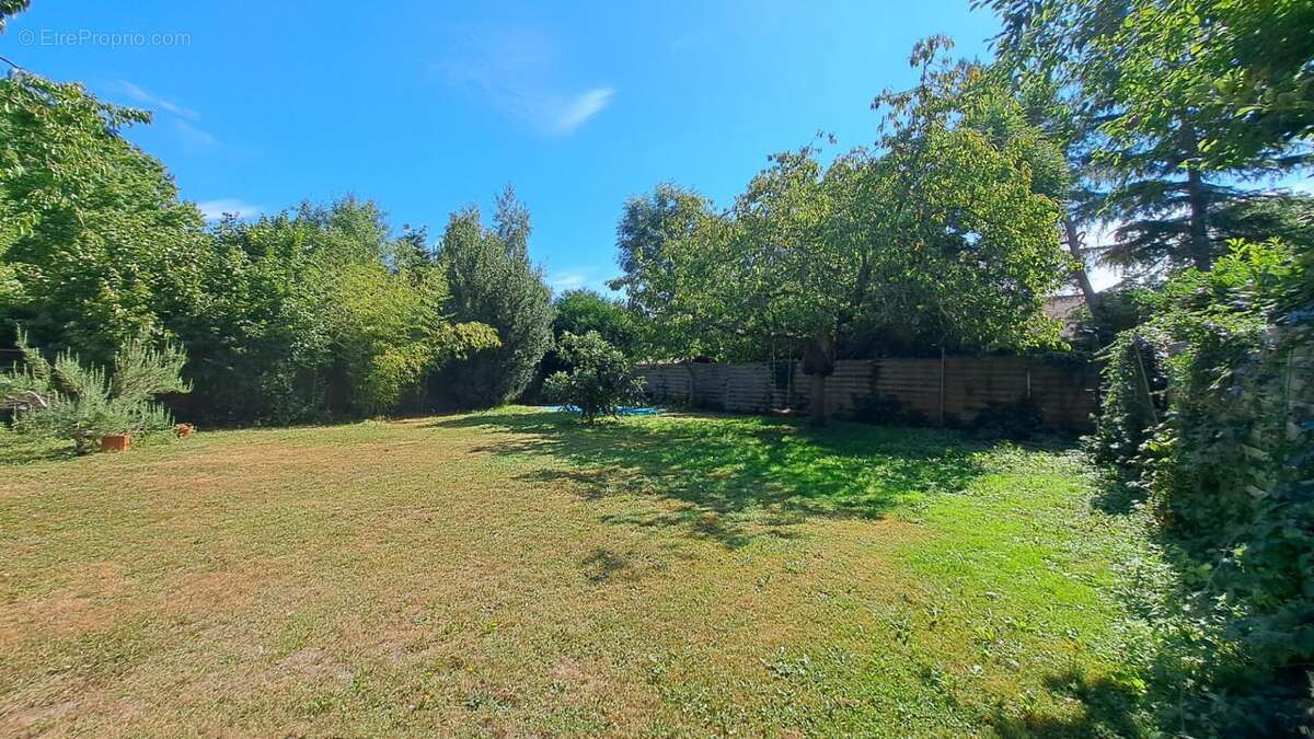 Maison à LEVIS-SAINT-NOM