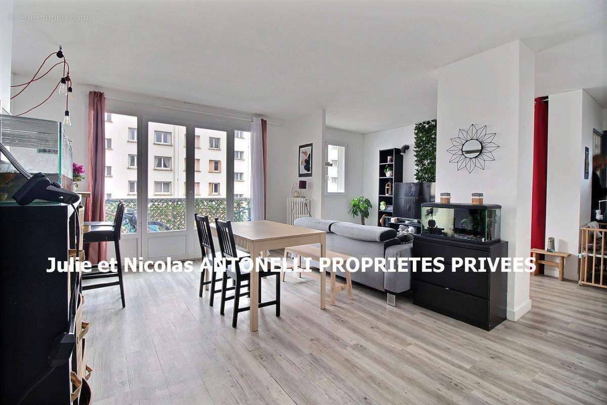 Appartement à SAINT-ETIENNE