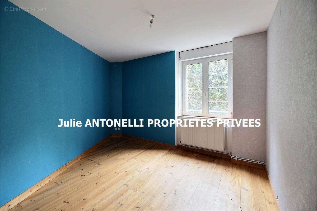 Appartement à LA SEAUVE-SUR-SEMENE