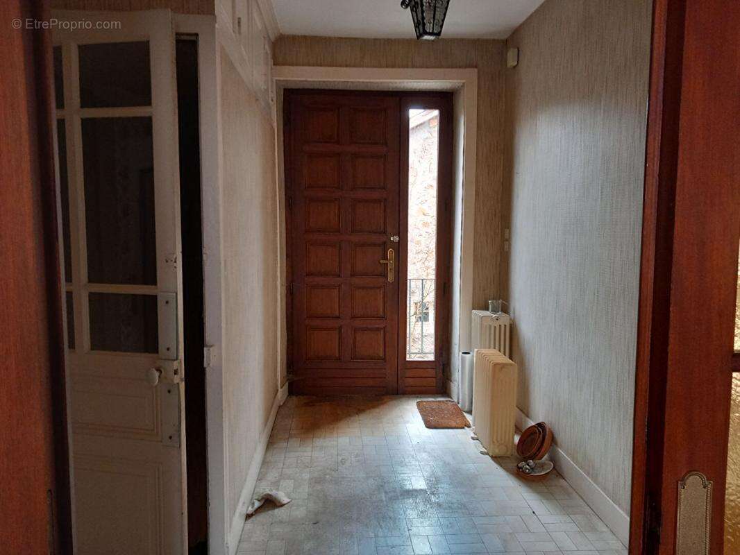 Appartement à DUNIERES