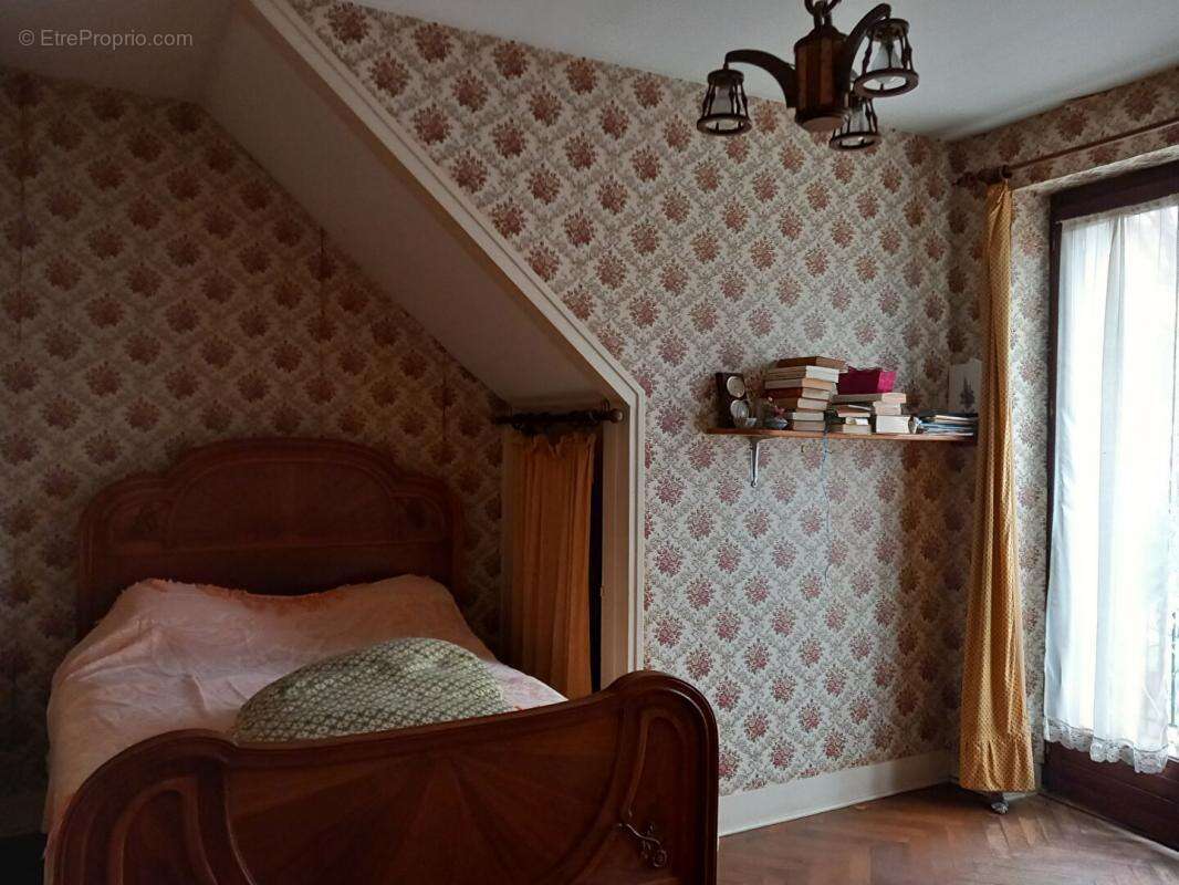 Appartement à DUNIERES