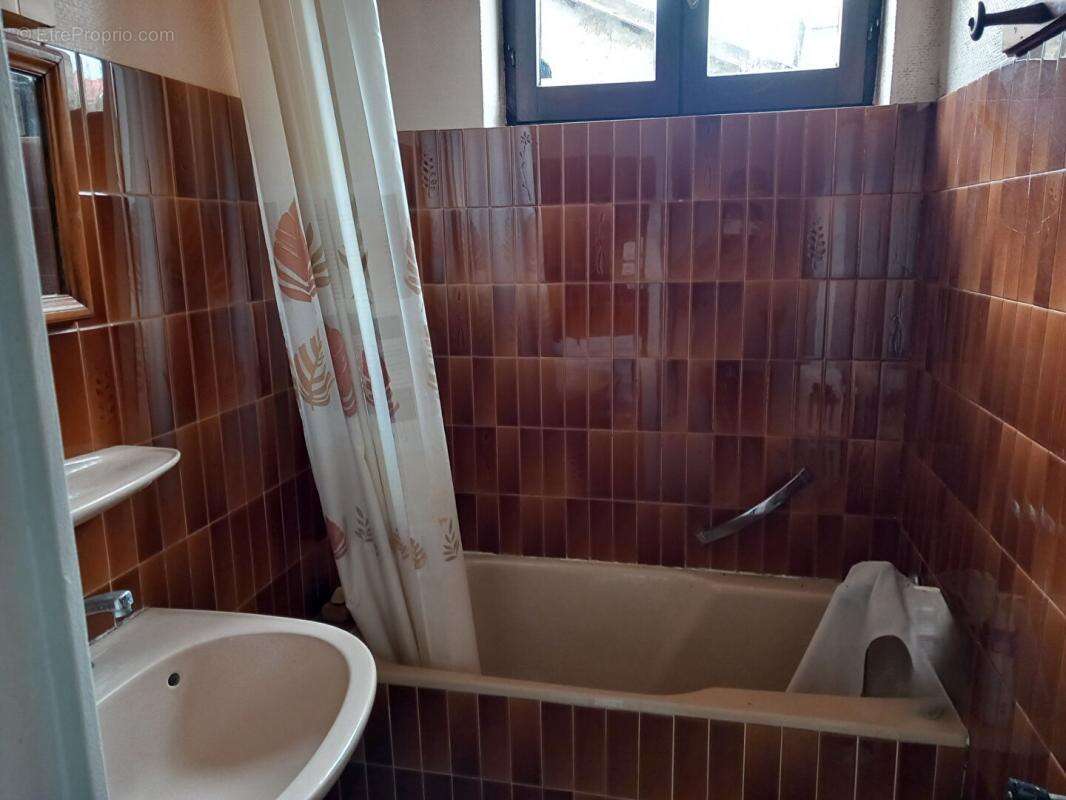 Appartement à DUNIERES