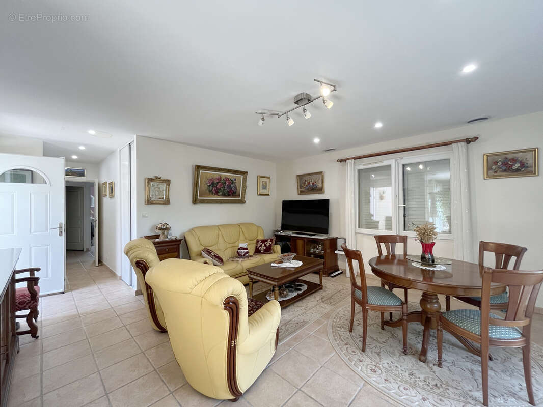 Maison à MONTBRUN-DES-CORBIERES