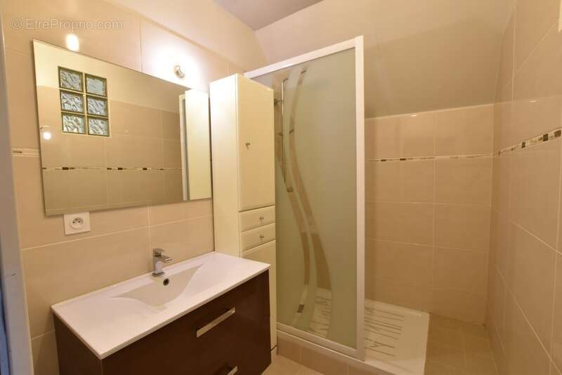 Maison à SAINT-MAURICE-AUX-RICHES-HOMMES