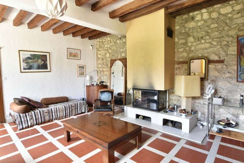 Maison à SAINT-MAURICE-AUX-RICHES-HOMMES