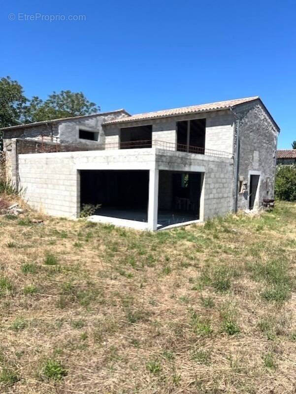 Maison à MESCHERS-SUR-GIRONDE