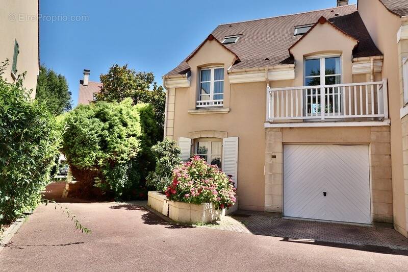 Maison à RUEIL-MALMAISON