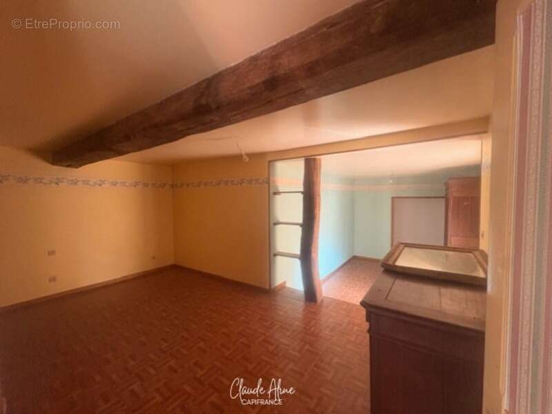 Maison à THIN-LE-MOUTIER